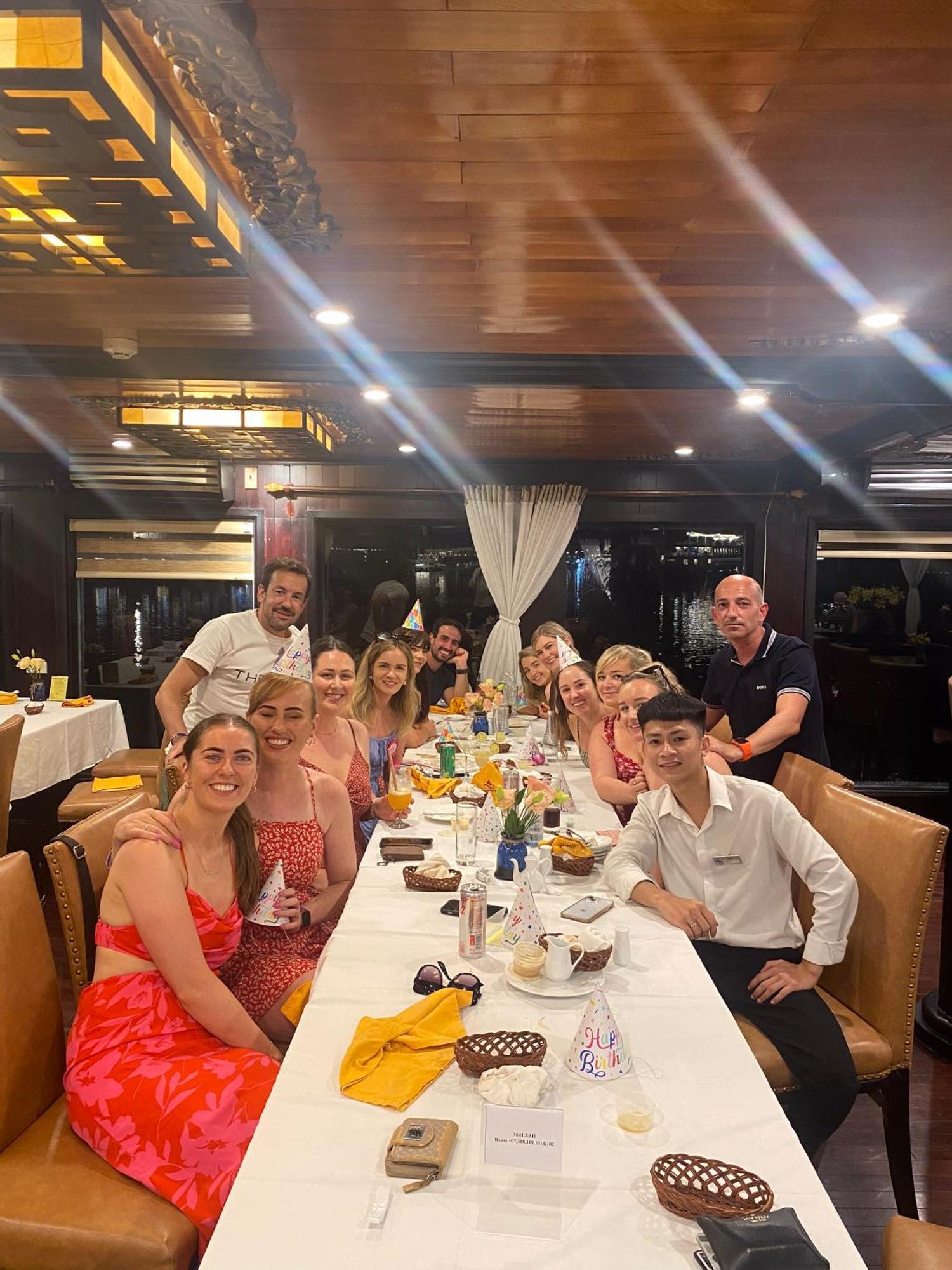 Arcady Boutique Cruise Hotel Ха Лонг Екстериор снимка